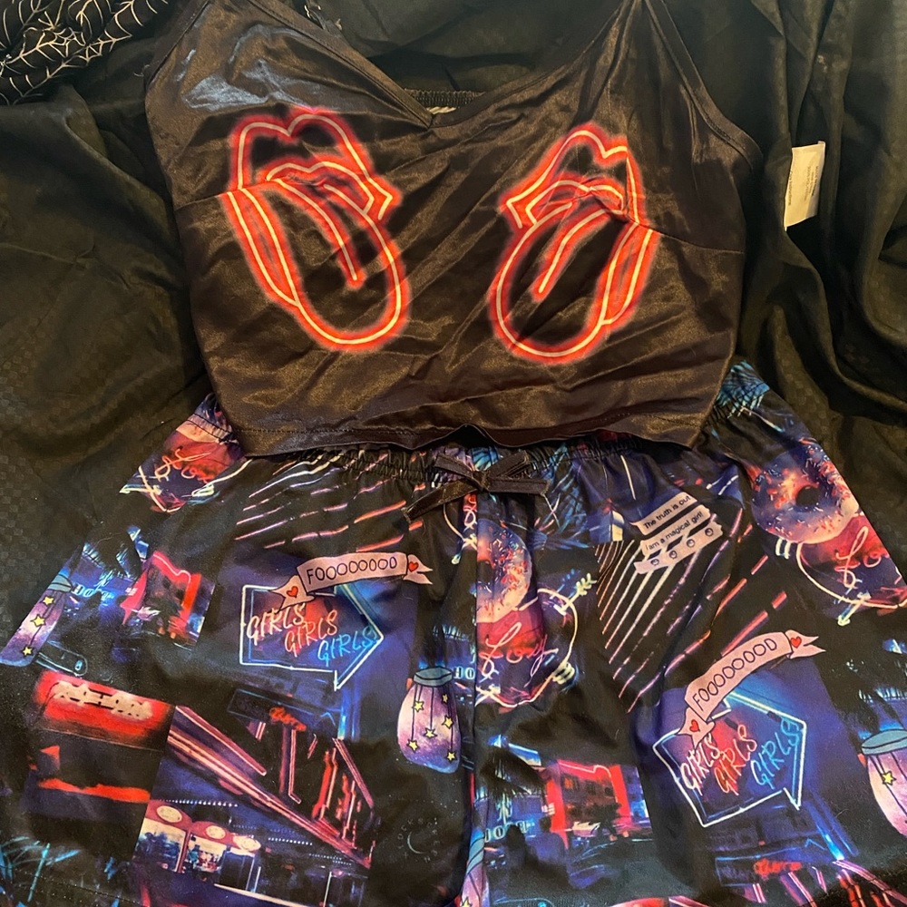 Neon tongues & neon aesthetic PJ matching shorts & shirt